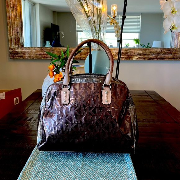 Michael Kors Handbags - Michael Kors Bag